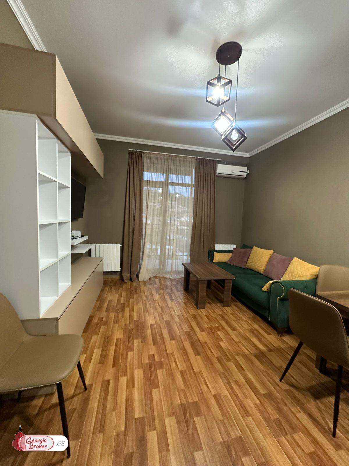 იყიდება ახალი გარემონტებული 3 ოთახიანი ბინა